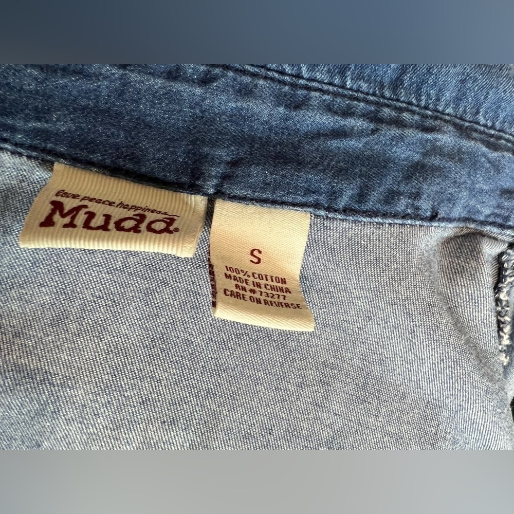 Mudd Jean acid wash lightweight button up long sleeved shirt size small - Picture 6 of 7